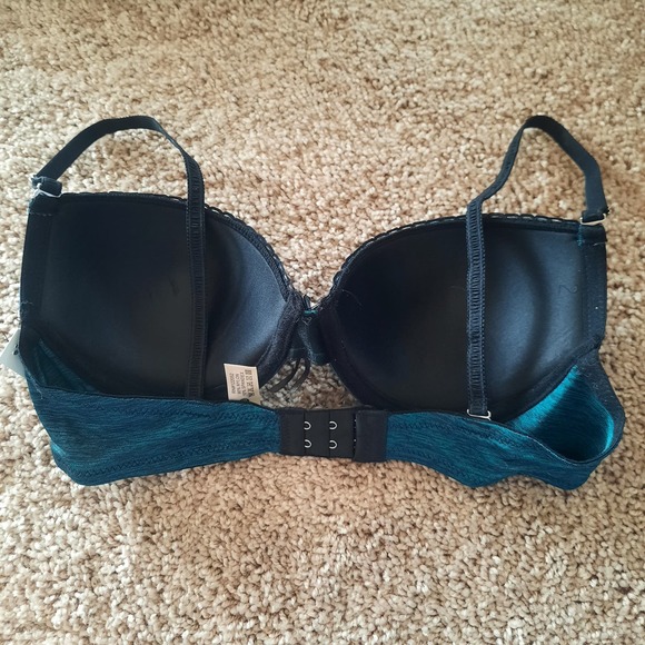 NWT Coobie 32 B Bra..  Padded Underwire, removable straps. - Picture 4 of 4
